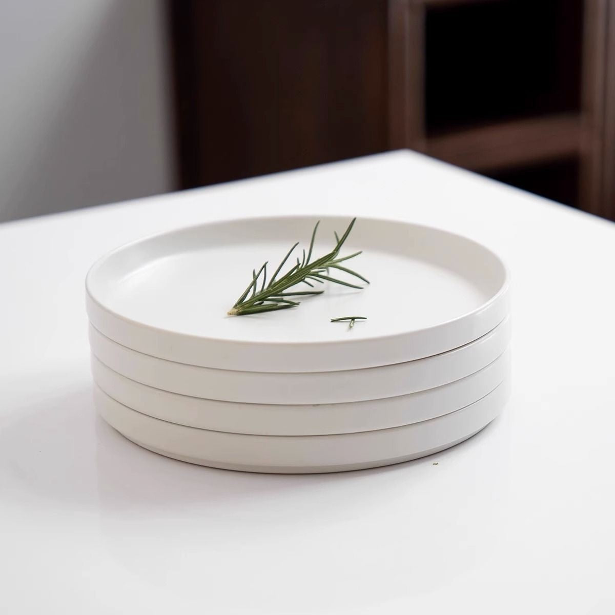 Round Dinner Plates